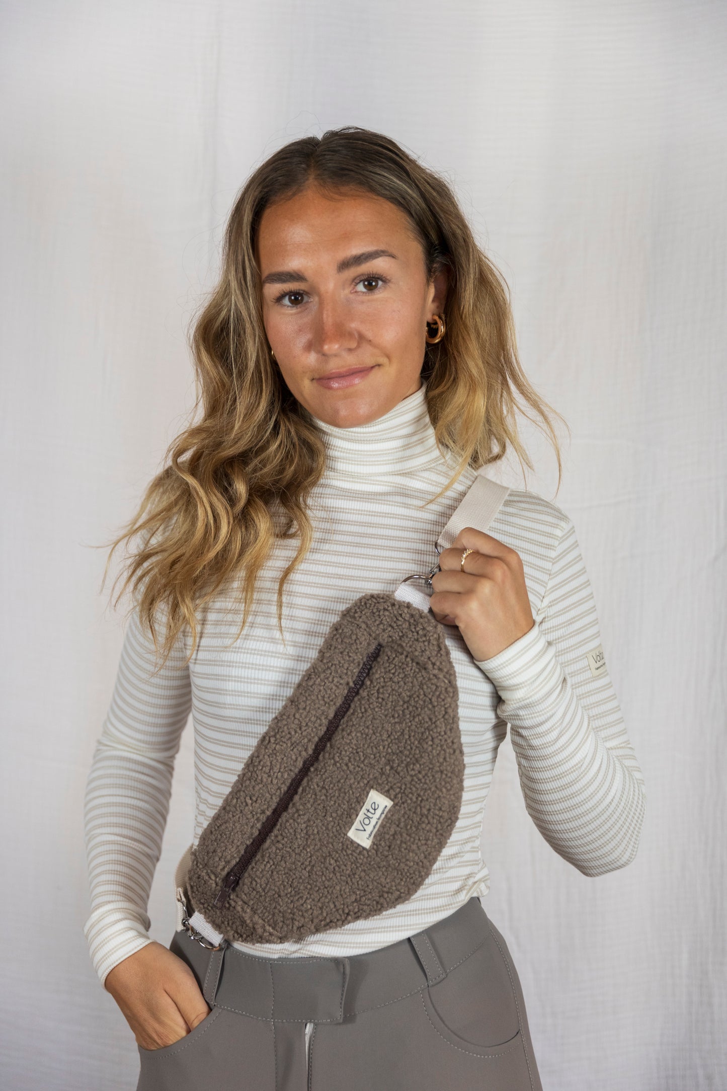 Banane L'Astucieuse - Taupe
