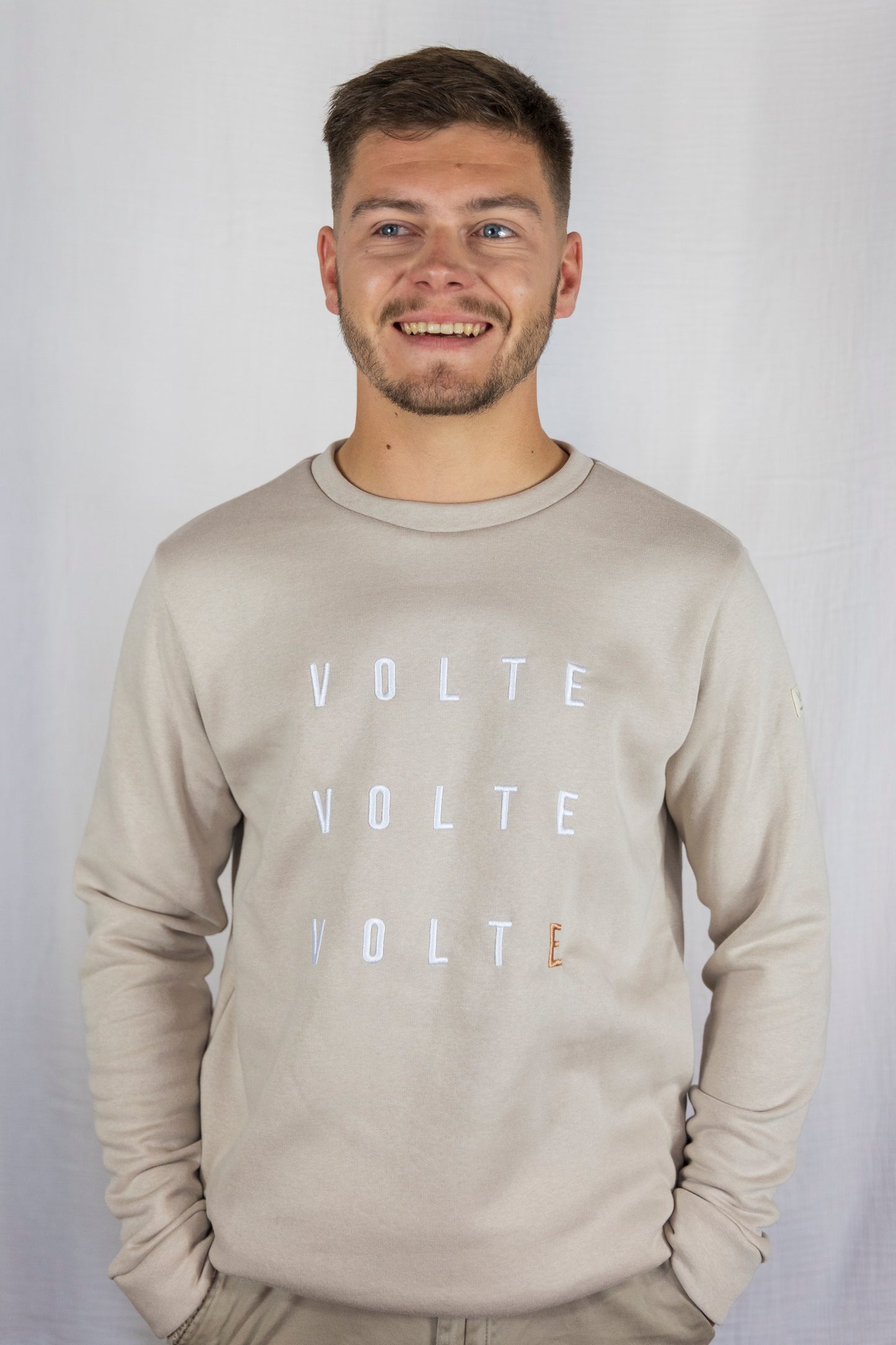 Pull le Dévoué